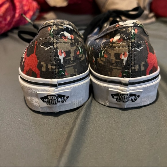 Vans Nintendo duck hunt sneakers size 5.5 mens and size 7 womens - Picture 4 of 8